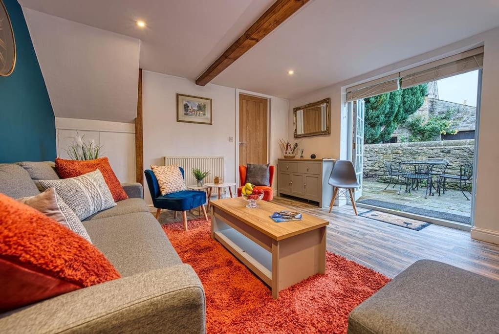 Delightful Two-Bedroom Cottage In The Heart Of Bakewell Dış mekan fotoğraf