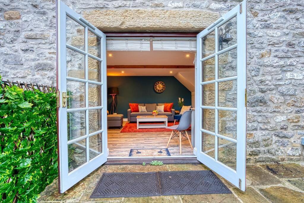 Delightful Two-Bedroom Cottage In The Heart Of Bakewell Dış mekan fotoğraf