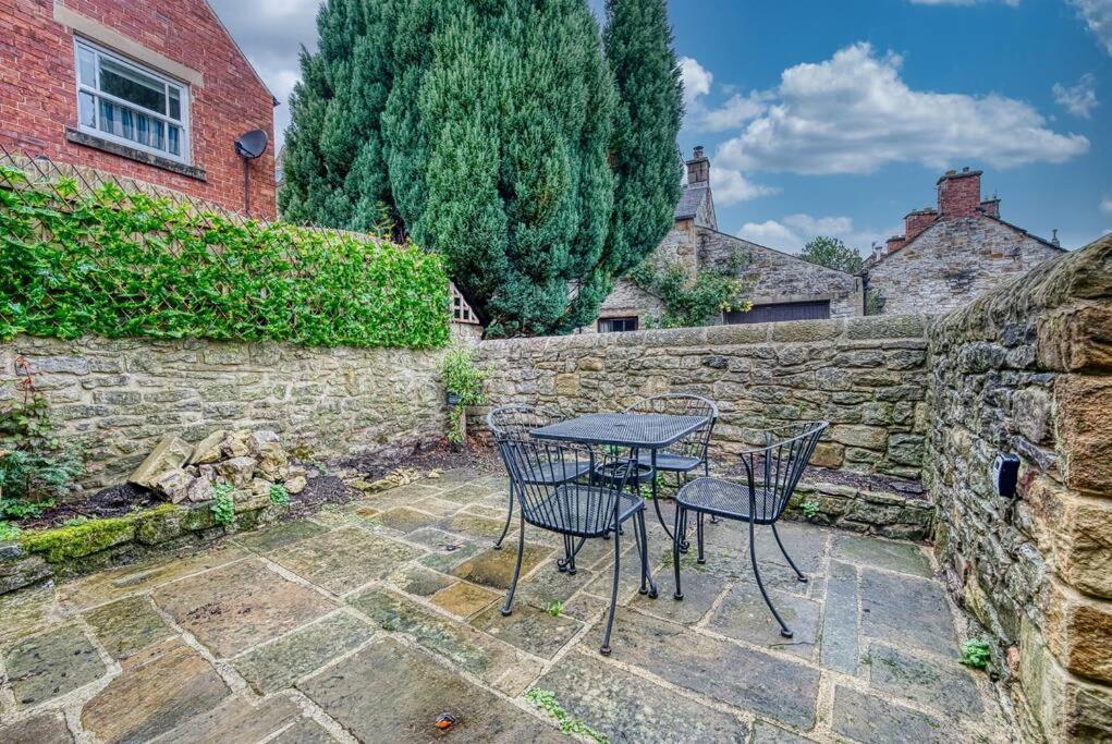 Delightful Two-Bedroom Cottage In The Heart Of Bakewell Dış mekan fotoğraf