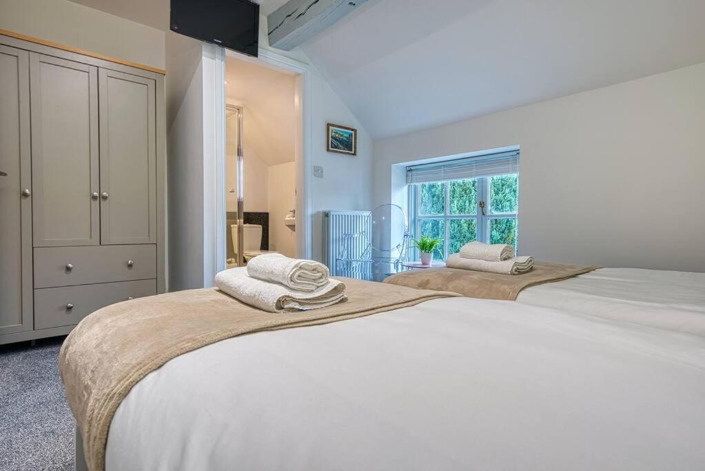 Delightful Two-Bedroom Cottage In The Heart Of Bakewell Dış mekan fotoğraf